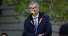 Hadházy Ákos balsejtelme Ruszin-Szendi Romuluszról: „Ha ez igaz, az Orbán rendszer soha nem is ért véget”