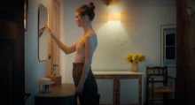 Meglepő reakciókat váltott ki a nézőkből Horvát Lili új filmje Velencében