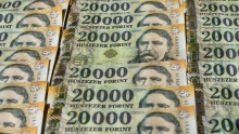 Most 100-150 ezer forintot ad ingyen az állam a fiataloknak: mutatjuk, hogyan igényelhető az összeg