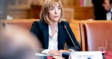 „Nem a miniszterelnököt fogjuk felügyelni” – radikális megújulást sürget a szakértő a közmédiánál