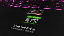 Nincs fék az Nvidia-vonaton: erős hétkezdés után erős zárás, érkezik a saját PC – az AMD és az Intel is izgulhat