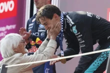 Russell nyerte a második szabadedzést
