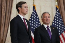 Trump megbízottjai Moszkvába mennek, Zelenszkij megígérte, nem lesznek közben légitámadások