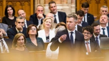 Egymás torkának esett a Facebookon Magyar Péter és Márki-Zay Péter