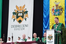Debrecen és Szolnok polgármestere arra panaszkodik, hogy nem vehetett részt az egyetemi tanévnyitón