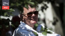 Juszt László: Schiff világhírű zongoraművész, Ókovács pedig a politika által kinevezett főpincér