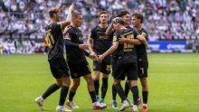Még a vak bíró óriási hibáját is túlélte a Bundesliga meglepetéscsapata
