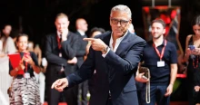Mindenkit meglepett: George Clooney olyat tett a vörös szőnyegen, amire senki sem számított (galéria)