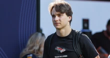 Piastri nagyot bukott az időmérő után, megbüntette az FIA