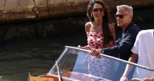 Amal Clooney félmilliós ruhában gondolázott Velencében: minden szem rászegeződött