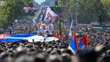 Ezrek gyászolták Belgrádban a háborús bűnökért elítélt Ratko Mladićot