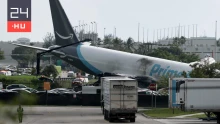Legalább öt halottja van már a miami repülőgépbalesetnek, amelyben az Amazon gépe túlfutott a leszállópályán
