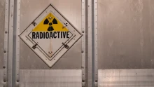 Lelepleződött a bukott diktátor titka: tonnányi rejtett uránt találtak a raktárakban - Ebből akár atomfegyver is lehetett volna