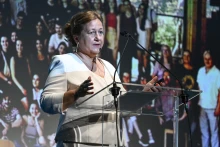 Lemond a SZFE rektora, és ezzel a döntésével végre a hallgatók is elégedettek lehetnek