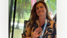 Videó: Varga Judit mosolyogva érkezett a budapesti AI Summitra
