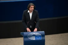A Magyarországnak járó uniós források azonnali kifizetését követelik a fideszesek