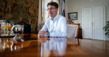 Cser-Palkovics András három hét múlva olyasmire kényszerülhet, amit soha nem akart megtenni
