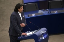 „Önkényuralmi rendszert” épít a Magyar-kormány – Deutsch Tamásék levélben riadóztatták Brüsszelt