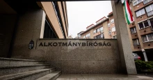Rögtön egy politikailag és jogilag is kényes ügy kerül az új Alkotmánybíróság elé