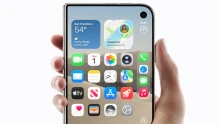 Itt az első összehajtható iPhone - Brutális az ára!