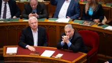 Itt van az Orbán-kormány titkos kormányhatározatainak első csomagja a Századvégnek adott csaknem 65 milliárd forint közpénzzel