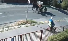 Kocsi elé kötött ló kezdett ámokfutásba Debrecenben