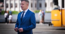 Magyar Péter lépett az üzemanyagárak miatt: berendelte az egyik leggazdagabb magyart