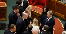 Most nézel nagyot, hogy ki a legkedveltebb politikus ma Magyarországon. Nem Forsthoffer Ágnes , hanem...