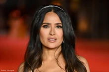 Salma Hayek ruhátlanul ünnepelte, hogy 60 éves lett, merész húzása nagyot megy az Instagramon