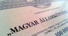 114 milliárdot tömködtek a magyar állam zsebébe, és még így is maradt pénz az asztalon