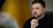 "Ez a valóság" - Merényletkísérlet Zelenszkij ellen? Majdnem eltalálták az elnök gépét