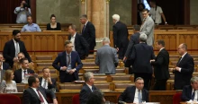 Bojkottálja a Fidesz-frakció az új alkotmánybírák megválasztását