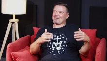 Huth Gergely kikelt a Mandiner archívumának eltüntetése ellen, de érvelése sok helyen csúsztat