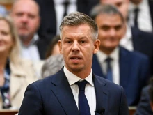 Magyar Péter bejelentette az öt alkotmánybíró-jelöltet, Ligeti Miklós is köztük van