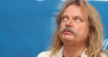 Nem igaz, amit Leslie Mandoki mond a 320 milliós előleg ügyéről - máris megjött a cáfolat