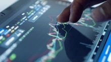 Új területre tör be az OpenAI: a Wall Street-i juniorok munkáját is elveheti