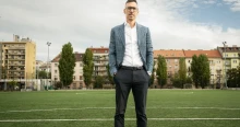 Elzárták a pénzcsapokat, most majd kiderül, ki tud valóban futballt csinálni – interjú a menedzserrel, aki ott állt Tóth Alex rekordösszegű leigazolása mögött