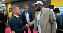 Fotón a nagy találkozás, Magyar Péter Usain Bolttal nyitotta meg az Atlétikai Világdöntőt