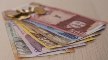Magas olajárak mellett próbál erősödni a forint
