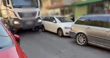 Parkoló BMW-t tolt odébb és tört össze egy teherautó Zuglóban, utána kereket oldott – videón a megdöbbentő jelenet