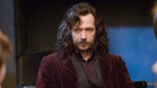 Gary Oldman szerint a Harry Potter-sorozat jobban kielégíti majd a nézők igényeit, mint a Warner filmjei, és el is mondta, hogy miért érzi így