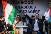 „Öt hónapja ilyenkor még szerintem sokan izgultak” – elindult Magyar Péter országjárása Veszprémben