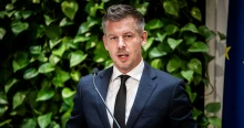 Magyar Péter szerint alapjog a szerelem, bibliai idézettel üzent az azonos nemű párokról