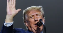 Trump nem aggódik a mesterséges intelligencia miatt, pedig a legnagyobb fejlesztők is lassítást követelnek